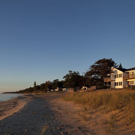 Huron House Bed and Breakfast Oscoda Esterno foto