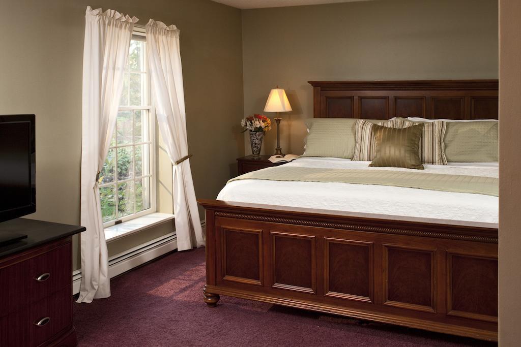 Huron House Bed and Breakfast Oscoda Esterno foto