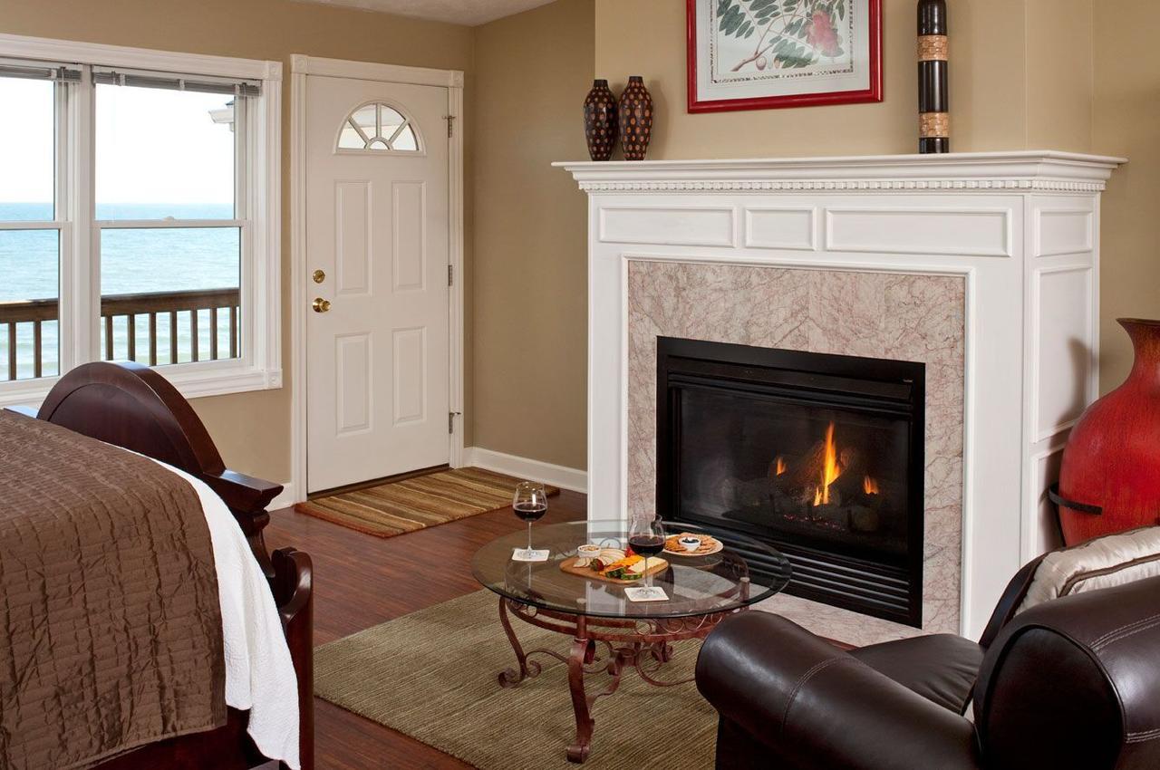 Huron House Bed and Breakfast Oscoda Esterno foto