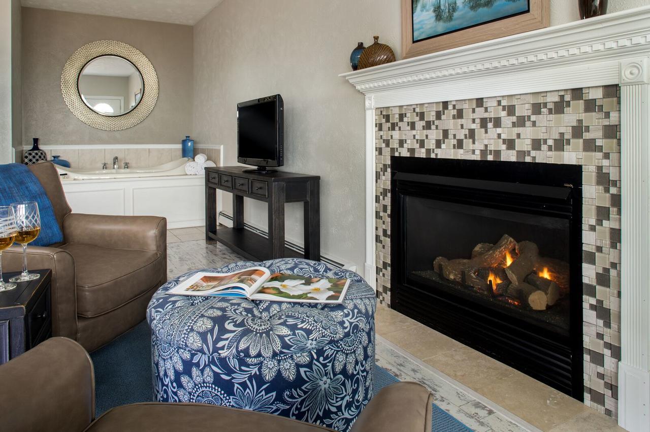 Huron House Bed and Breakfast Oscoda Esterno foto