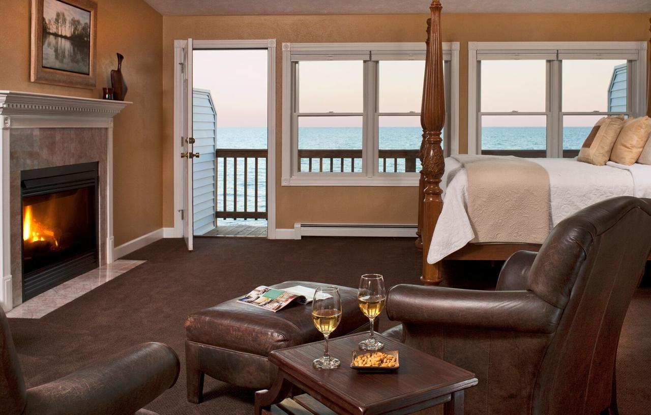 Huron House Bed and Breakfast Oscoda Esterno foto