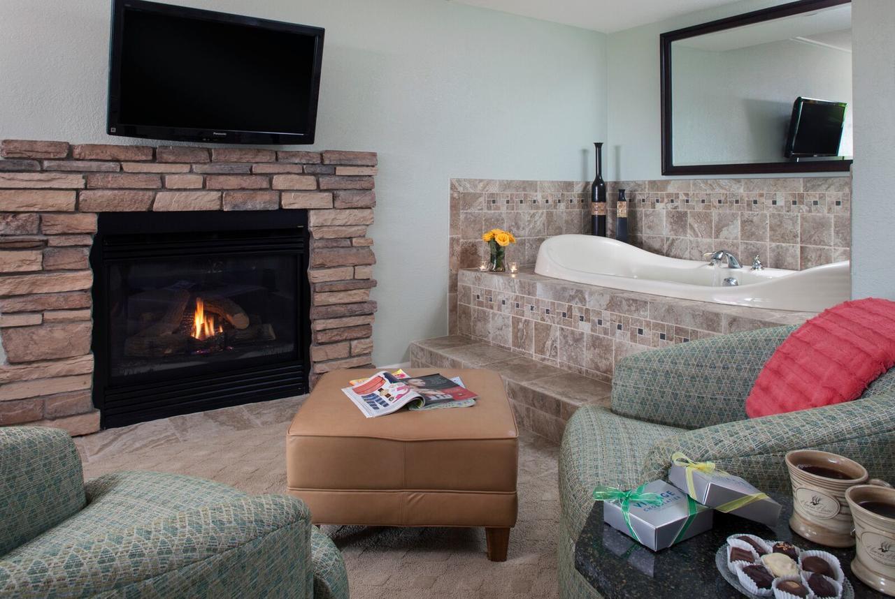 Huron House Bed and Breakfast Oscoda Esterno foto