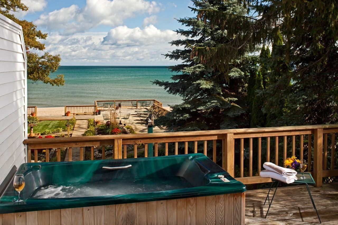 Huron House Bed and Breakfast Oscoda Esterno foto